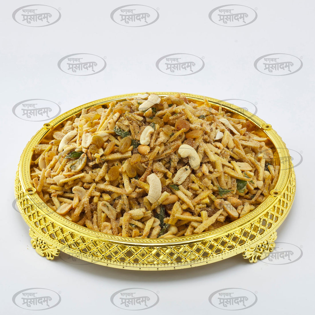 Sweet and crunchy Indian snack chivda