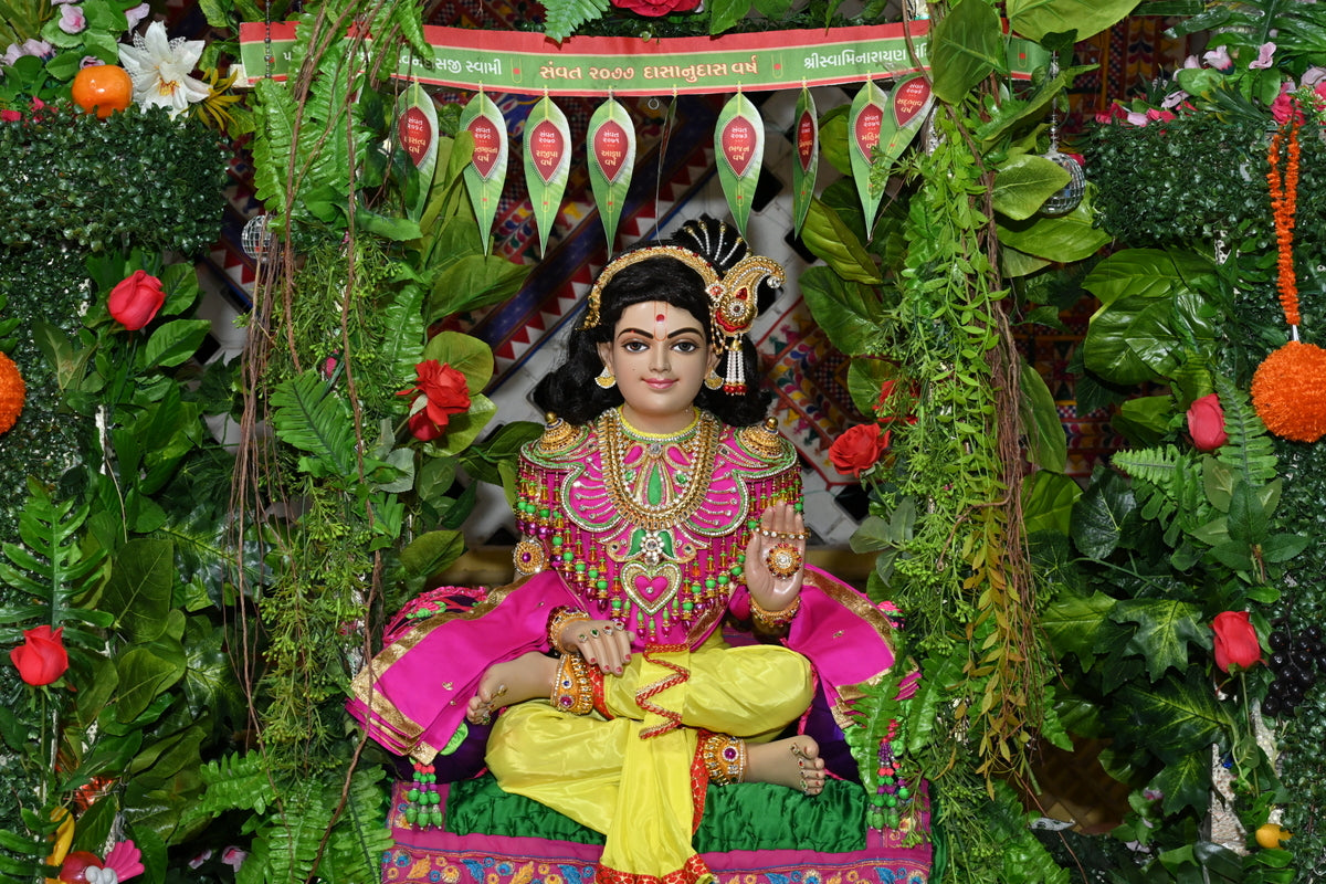 Bhagvat Prasadam Mohanthal prasad for Swaminarayan Jayanti