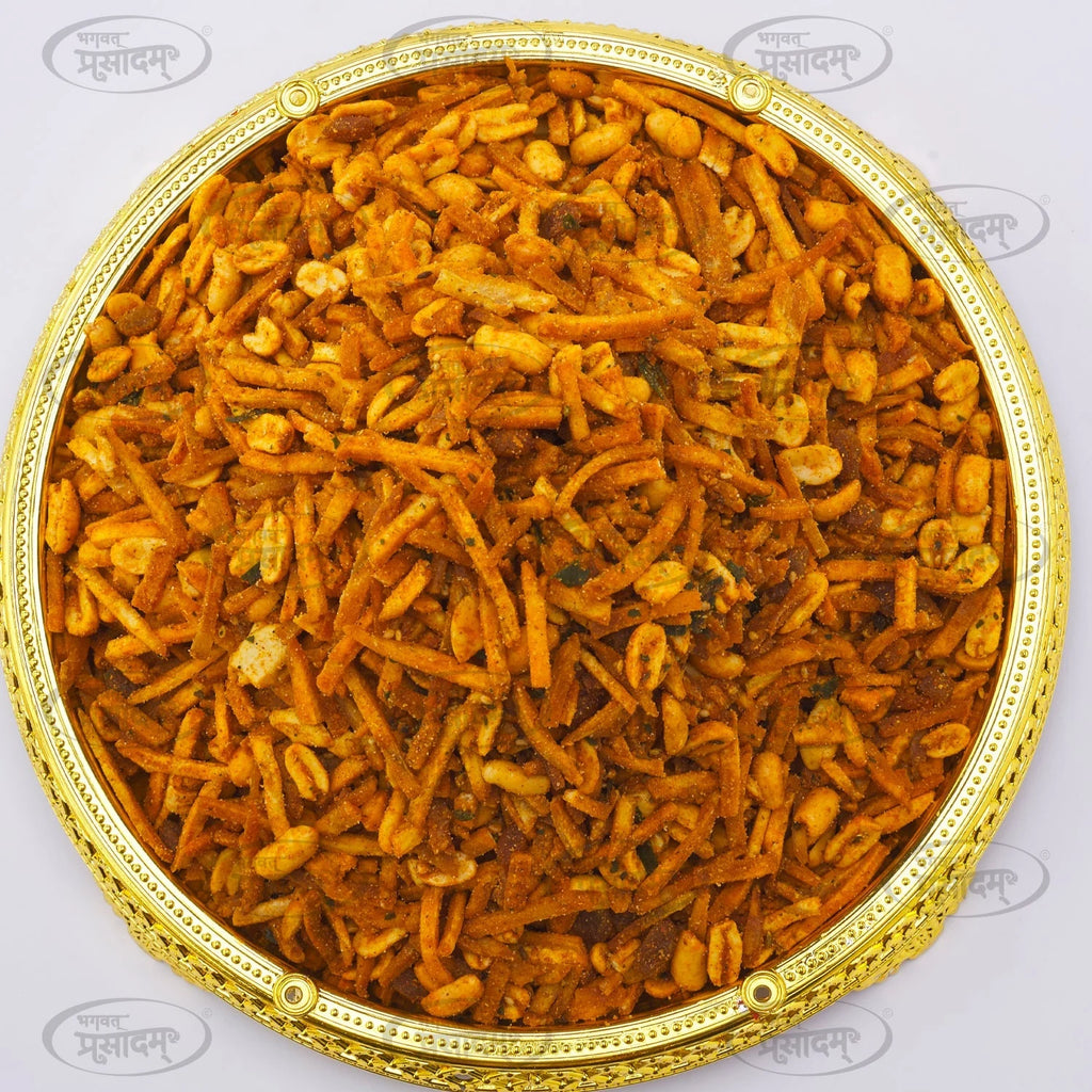 Bold and crunchy Indian snack chivda