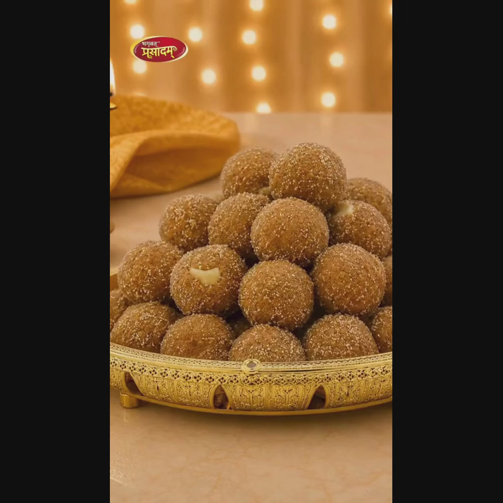 Churma Ladoo in Jaggery | गुड़ में चूरमा लड्डू | Traditional indian ladoo